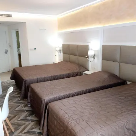 아파트 Sea View Triple S B 포마리