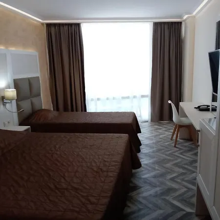 Sea View Triple S B شقة *