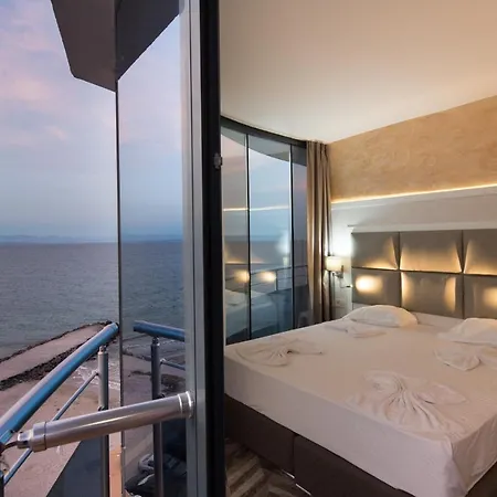 Sea View Triple S B شقة