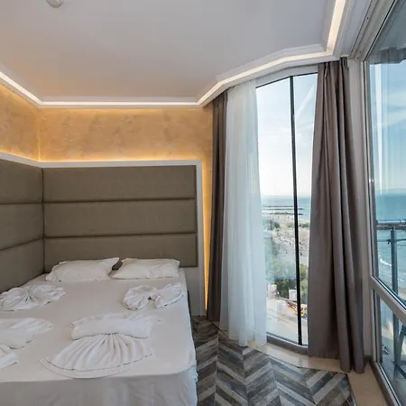 Sea View Triple S B شقة